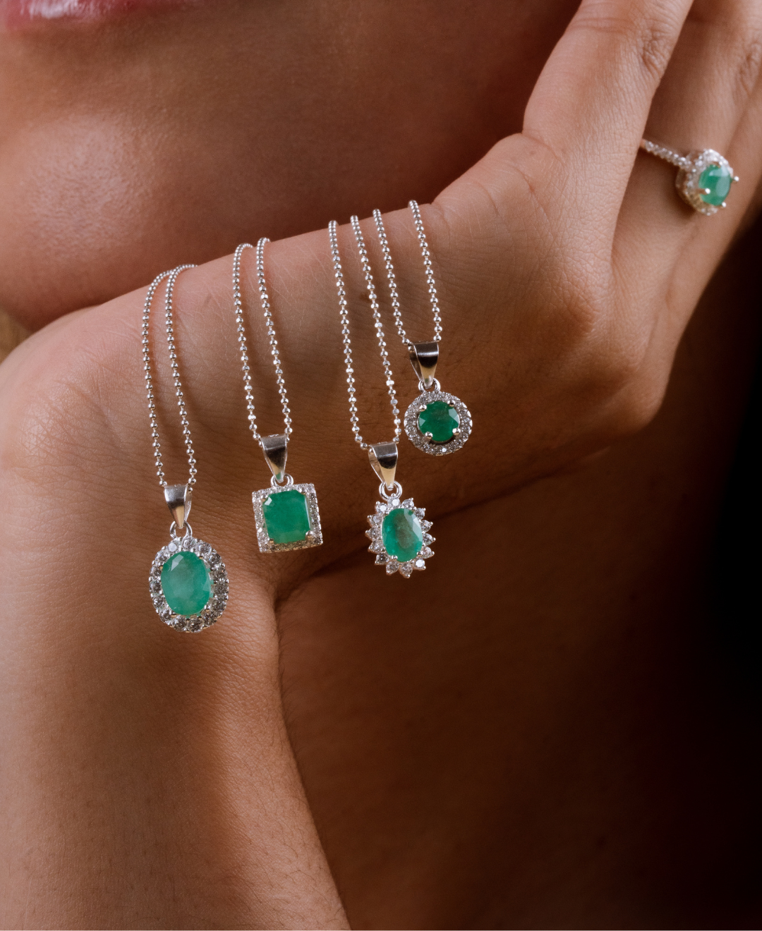 Collares y dijes