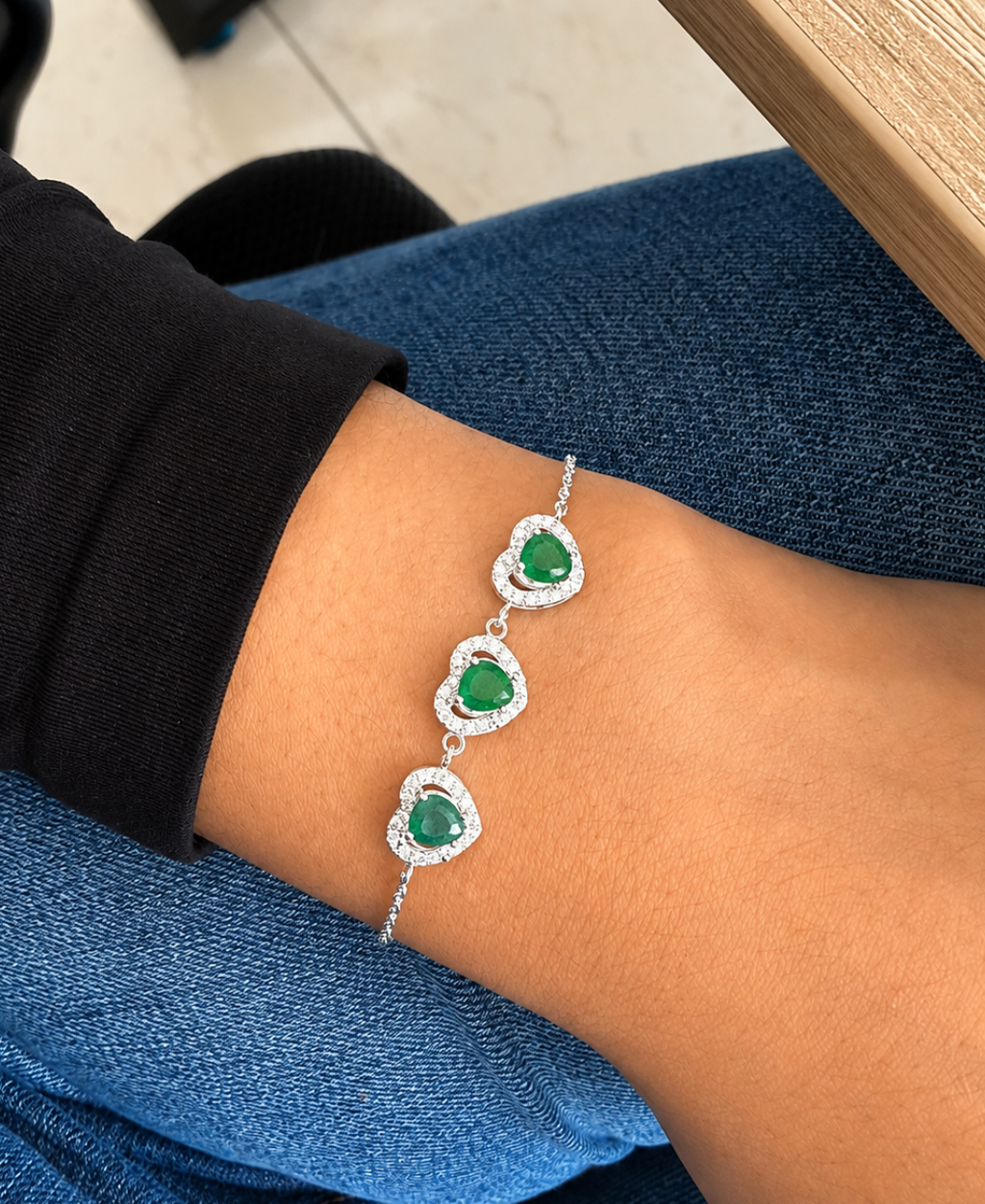 Pulsera corazones esmeralda
