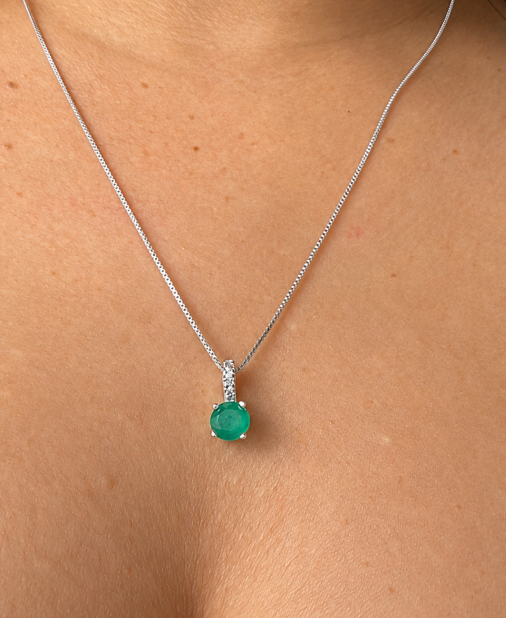 Dije punto verde